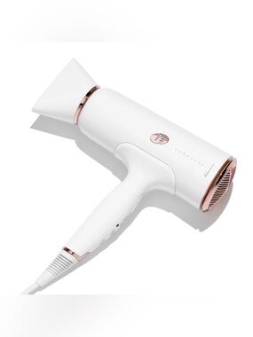 T3 Cura Luxe Hairdryer!